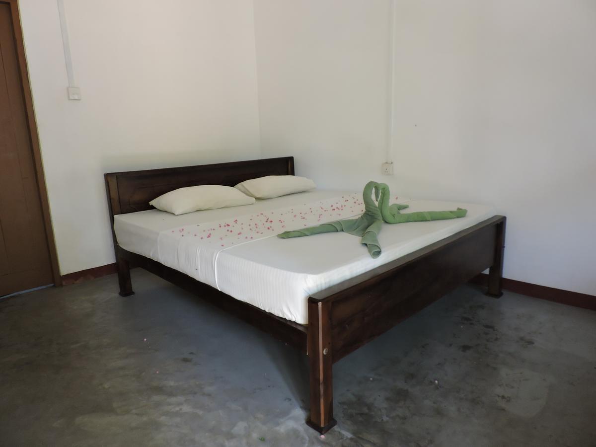 Reggae Zone Beach Resort Tangalle Bilik gambar